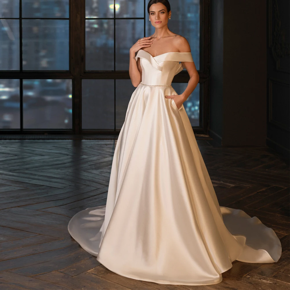 Vestidos Sexy Wedding Dresses Satin Pleat Sweetheart Off-Shoulder Covered Button A-Line Bridal Gowns Novia Do 2021
Vestidos Sexy Wedding Dresses Satin Pleat Sweetheart Off-Shoulder Covered Button A-Line Bridal Gowns Novia Do 2021