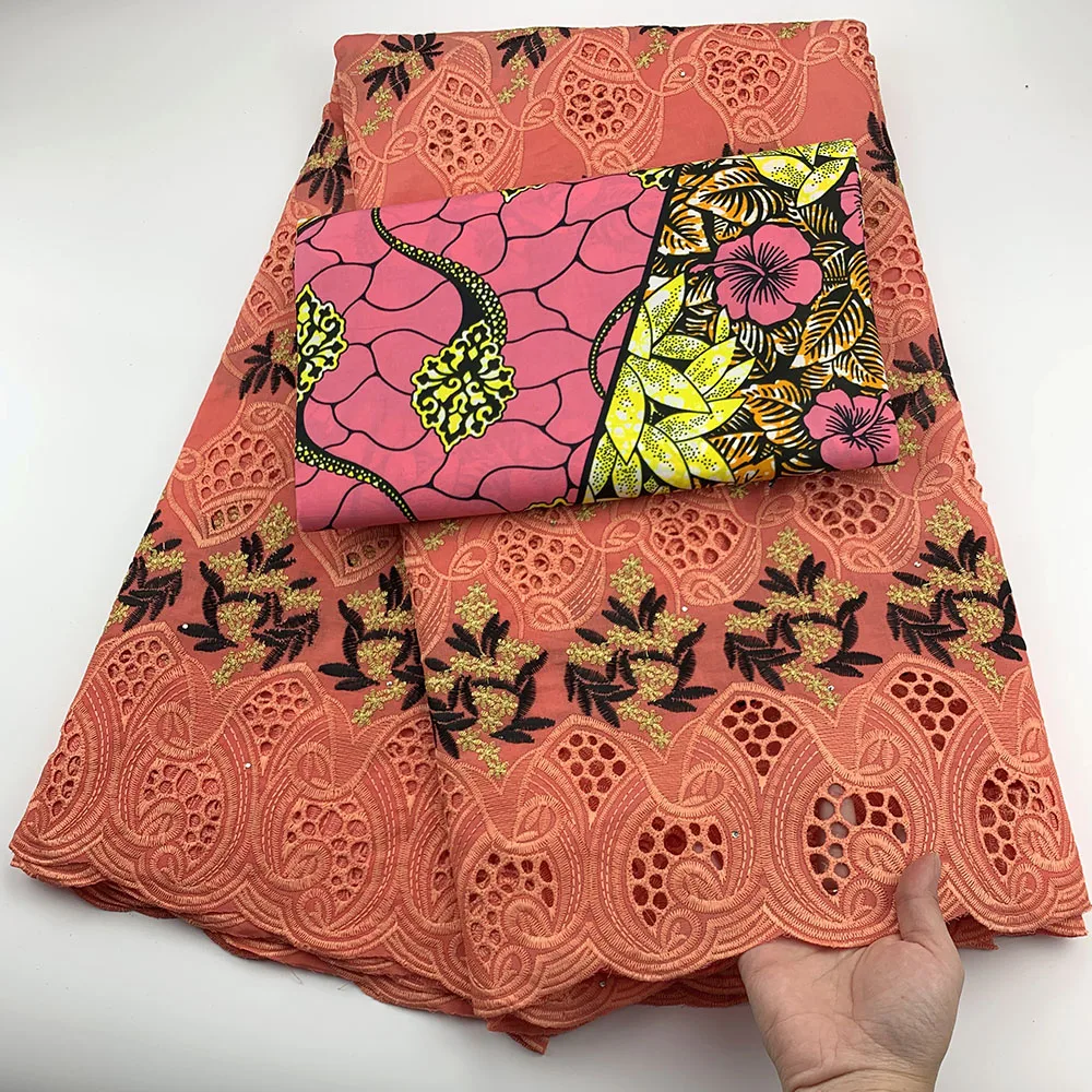 African 100% Cotton Lace Fabric 2020 High Quality Lace cotton Material Embroidery Swiss Voile Lace Fabric 2.5+3 yards wax fabric
African 100% Cotton Lace Fabric 2020 High Quality Lace cotton Material Embroidery Swiss Voile Lace Fabric 2.5+3 yards wax fabric