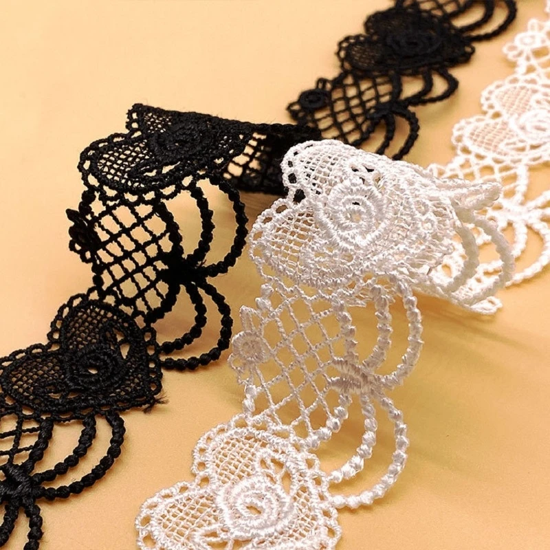 3 Yards 3.2cm Heart-Shaped Polyester Lace Ribbon Embroidered Lace Trim For Sewing Clothing/Wedding/Decoration
3 Yards 3.2cm Heart-Shaped Polyester Lace Ribbon Embroidered Lace Trim For Sewing Clothing/Wedding/Decoration