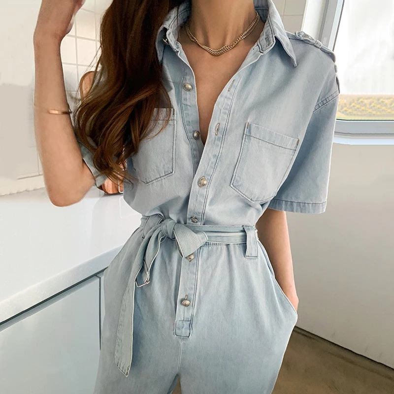 Summer Denim Jumpsuits With Belt Short Sleeve Single Breasted Straight Overalls Casual Loose Rompers Fashion Jeans Outfits Women
Summer Denim Jumpsuits With Belt Short Sleeve Single Breasted Straight Overalls Casual Loose Rompers Fashion Jeans Outfits Women