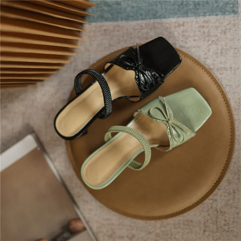 Shoes Ladies' Slippers Luxury Slides Low Butterfly-Knot Peep Toe Slipers Women Designer 2021 Retro Butterfly-knot Rome Basic Hoo
Shoes Ladies' Slippers Luxury Slides Low Butterfly-Knot Peep Toe Slipers Women Designer 2021 Retro Butterfly-knot Rome Basic Hoo