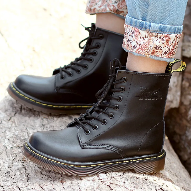 Fashion Men Boots Martin Warmest Men's Casual Shoes Winter Plush Boots for Men Male Luxury High Top Motorcycle Shoes 2021 B69
Fashion Men Boots Martin Warmest Men's Casual Shoes Winter Plush Boots for Men Male Luxury High Top Motorcycle Shoes 2021 B69