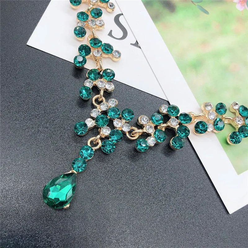 Vintage Female Green Crystal Jewelry Set Charm Silver Color Wedding Drop Earrings For Women Bridal Geometry Long Chain Necklace
Vintage Female Green Crystal Jewelry Set Charm Silver Color Wedding Drop Earrings For Women Bridal Geometry Long Chain Necklace