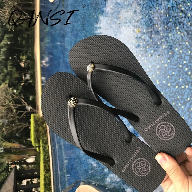 Summer Flip Flops Woman Casual Flat Printing Slippers Rubber Sole Comfy Women's Flip Flops Soft Sole Waterproof Beach Slippers
Summer Flip Flops Woman Casual Flat Printing Slippers Rubber Sole Comfy Women's Flip Flops Soft Sole Waterproof Beach Slippers