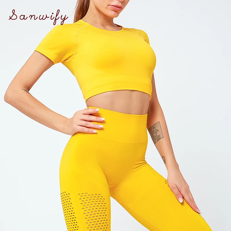 Gym Set Workout Clothes For Women Flawless Knit Short Sleeve Compression Crop Top Seamless Leggings Yoga 2 Piece Set
Gym Set Workout Clothes For Women Flawless Knit Short Sleeve Compression Crop Top Seamless Leggings Yoga 2 Piece Set