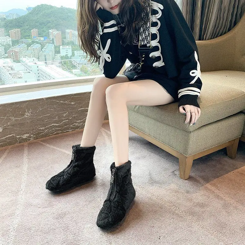 New Winter Cotton Boots Women's Fur Short Boots Soft Bottom Comfort Front Zipper Mink Fur Snow Boots Slip On Women Boots Fashion
New Winter Cotton Boots Women's Fur Short Boots Soft Bottom Comfort Front Zipper Mink Fur Snow Boots Slip On Women Boots Fashion