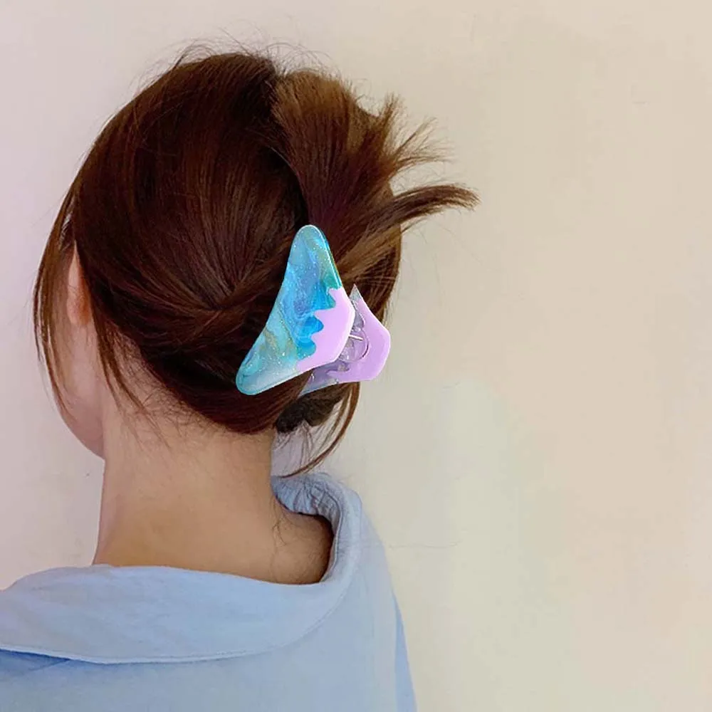 1PC Korea Mountain Shape Hair Clip Gradient Color Splicing Girls' Simple Crab Clip Hair Claw Hair Accessories
1PC Korea Mountain Shape Hair Clip Gradient Color Splicing Girls' Simple Crab Clip Hair Claw Hair Accessories