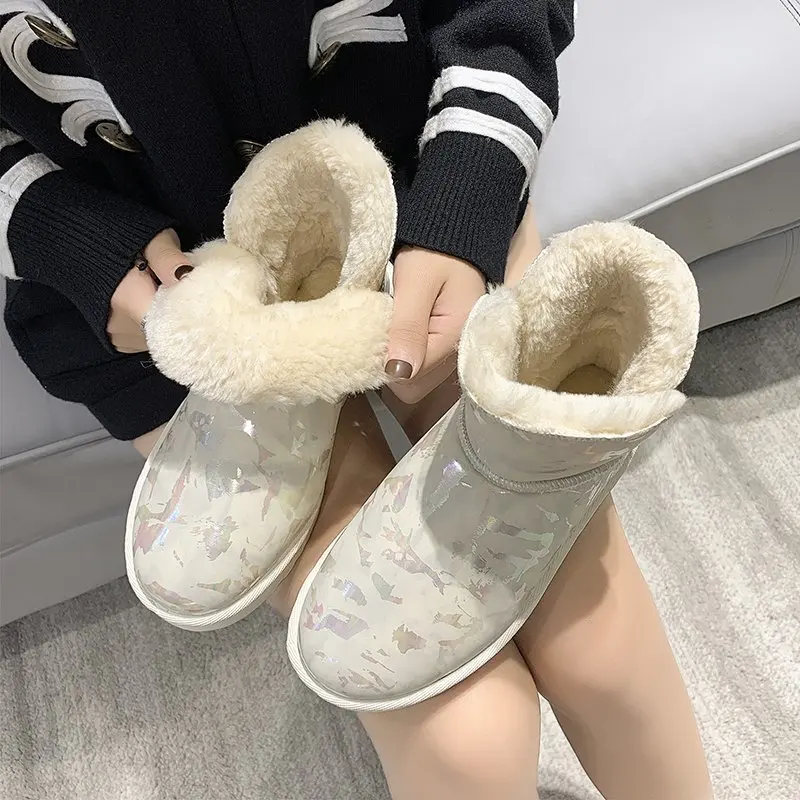 Lucyever 2021 New Thick Plush Winter Boots for Women Keep Warm Waterproof Snow Boots Woman Print Platform Cotton Padded Shoes
Lucyever 2021 New Thick Plush Winter Boots for Women Keep Warm Waterproof Snow Boots Woman Print Platform Cotton Padded Shoes