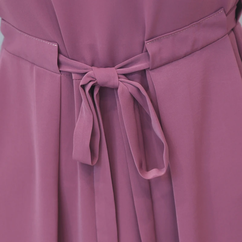 Middle-aged summer short-sleeved dress 40-year-old women's knee-length loose belt dress solid color V-neck fashion dress
Middle-aged summer short-sleeved dress 40-year-old women's knee-length loose belt dress solid color V-neck fashion dress