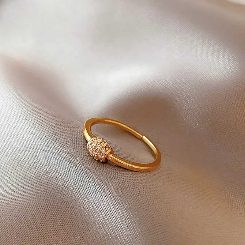 Zircon Vintage Gold Rings for Women Korea Women's Ring Personality Fashion Niche Adjustable Wedding Rings 2021 Trend Jewelry
Zircon Vintage Gold Rings for Women Korea Women's Ring Personality Fashion Niche Adjustable Wedding Rings 2021 Trend Jewelry