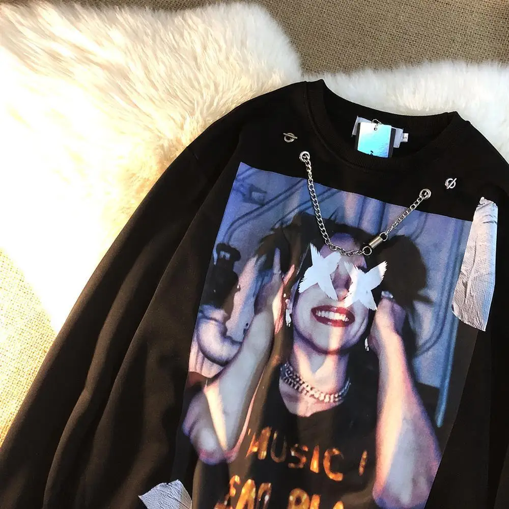 Chain personality hip-hop round neck female ins super fire tide brand loose Gothic style dark long sleeve clothes
Chain personality hip-hop round neck female ins super fire tide brand loose Gothic style dark long sleeve clothes