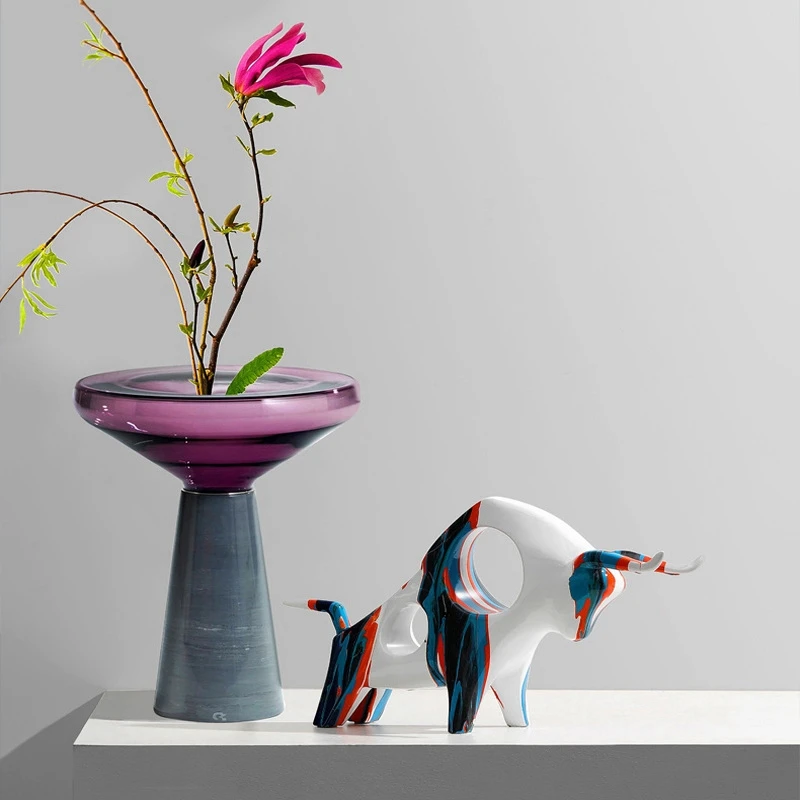 Art Splashing Color Cow Ornament Table Ornament Carving Static Zoo Model Resin Sculpture Decoration
Art Splashing Color Cow Ornament Table Ornament Carving Static Zoo Model Resin Sculpture Decoration
