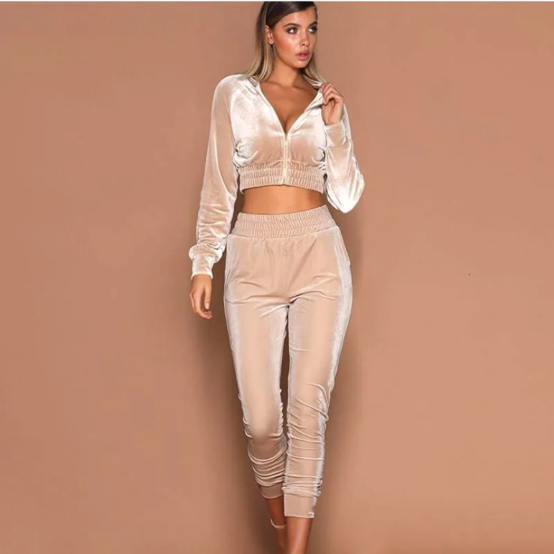 2021 Autumn New Fashion Ladies Clothes Casual Sports Suit Solid Color Sweater Two-Piece Zipper Sexy Crop Top Waist Trousers
2021 Autumn New Fashion Ladies Clothes Casual Sports Suit Solid Color Sweater Two-Piece Zipper Sexy Crop Top Waist Trousers