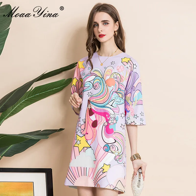 MoaaYina 2021 Summer Women's Sweet Printed Short Dress Fashion Designer O Neck Half sleeve Beading Elegant Party Dress Vestidos
MoaaYina 2021 Summer Women's Sweet Printed Short Dress Fashion Designer O Neck Half sleeve Beading Elegant Party Dress Vestidos