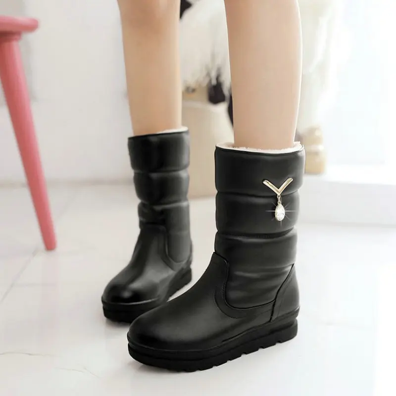 height increasing keep warm winter mid-calf boots Women snow boots high quality platform sweet shoes woman size 41 42 43 
height increasing keep warm winter mid-calf boots Women snow boots high quality platform sweet shoes woman size 41 42 43