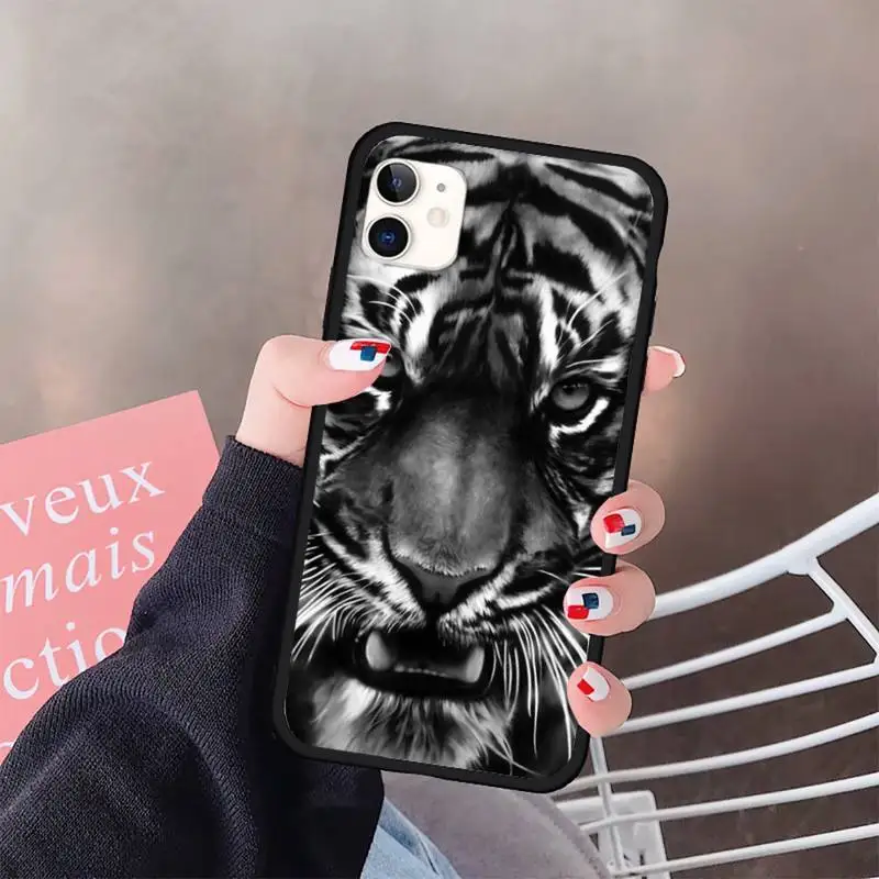 Fashion Tiger Leopard King of the forest Phone Case for iPhone 11 12 pro XS MAX 8 7 6 6S Plus X 5S SE 2020 XR
Fashion Tiger Leopard King of the forest Phone Case for iPhone 11 12 pro XS MAX 8 7 6 6S Plus X 5S SE 2020 XR