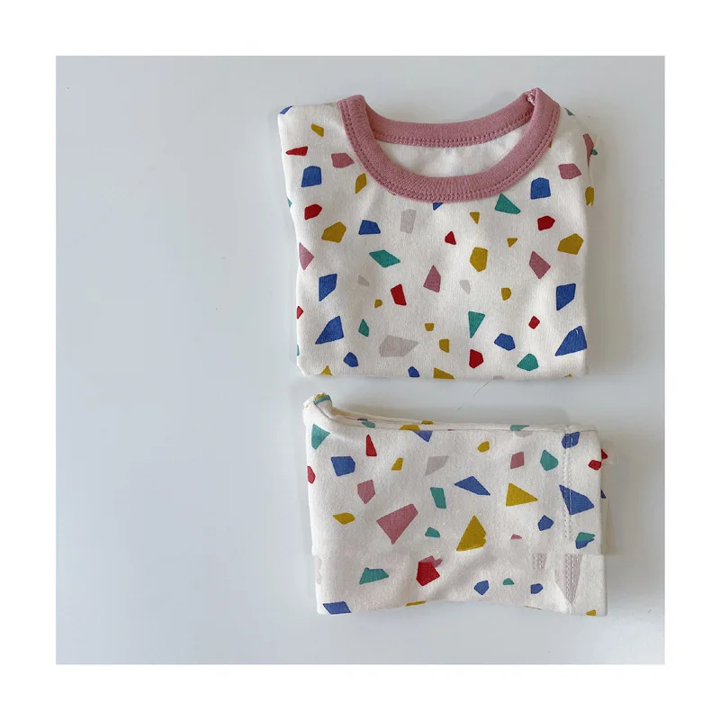 Children's Clothing Spring and Autumn New Colorful Comfortable Autumn Suit Western-style Cotton Home Clothes Baby Clothes Sets
Children's Clothing Spring and Autumn New Colorful Comfortable Autumn Suit Western-style Cotton Home Clothes Baby Clothes Sets