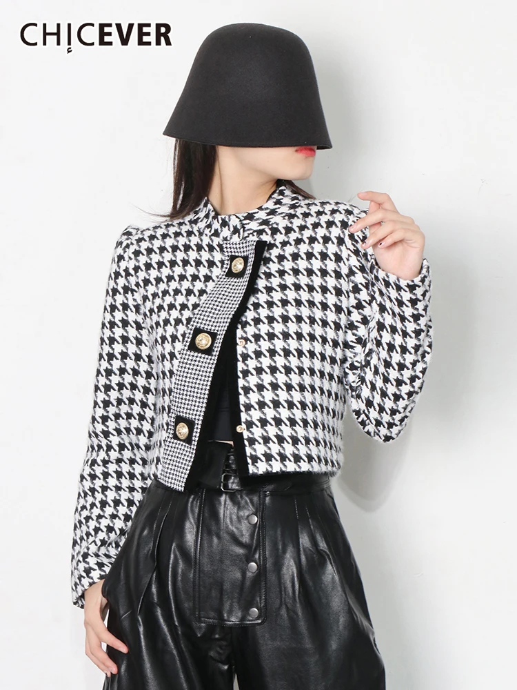CHICEVER Houndstooth Outerwear Coats For Women Slim Stand Collar Single Breasted Coat Female 2022 Spring Clothing Fashion New
CHICEVER Houndstooth Outerwear Coats For Women Slim Stand Collar Single Breasted Coat Female 2022 Spring Clothing Fashion New