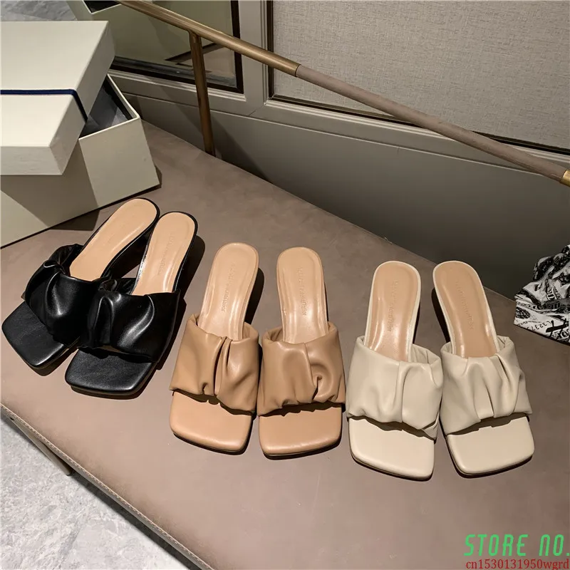 Fashion Women Slippers Low Thin Heels Slides Shoes Temperament Word Women's Shoes Shallow Slip On Summer Dress Mules Flip Flops
Fashion Women Slippers Low Thin Heels Slides Shoes Temperament Word Women's Shoes Shallow Slip On Summer Dress Mules Flip Flops