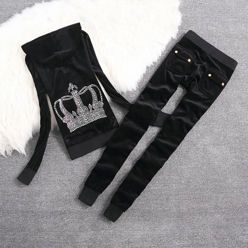 Women Brand Velour Tracksuit With Crown Diamonds 2023 Fall/Winter Sweatshirts and Pencil Sweatpants S-XL
Women Brand Velour Tracksuit With Crown Diamonds 2023 Fall/Winter Sweatshirts and Pencil Sweatpants S-XL