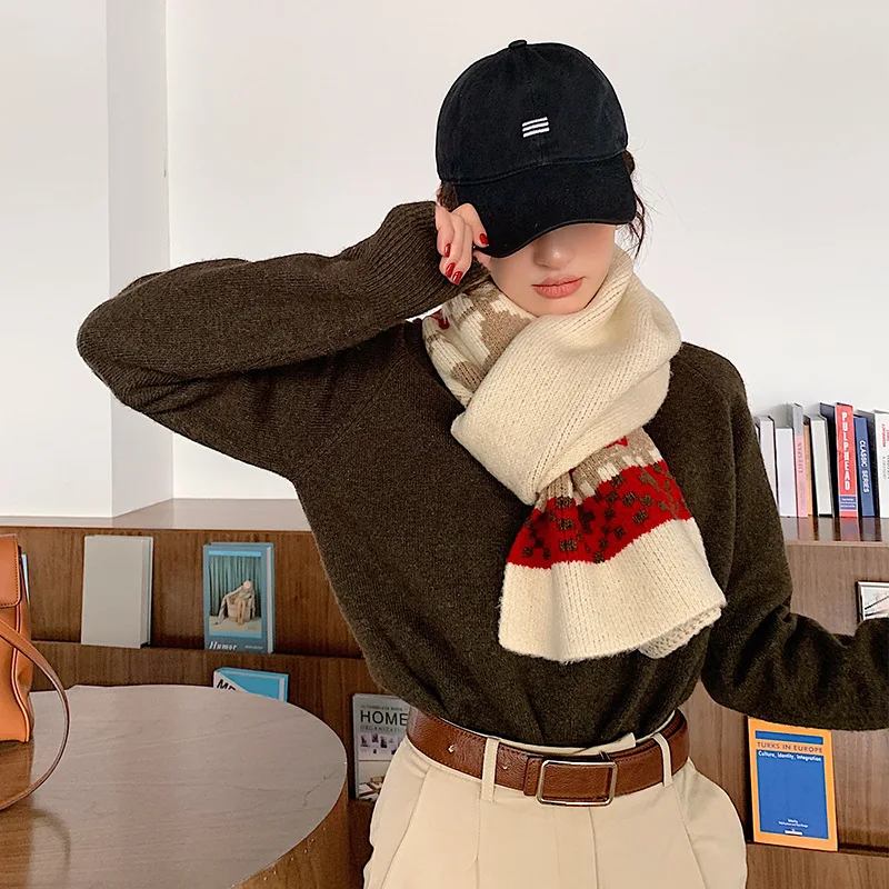 2020 New Autumn Winter Christmas Elk Warm Scarf Women's Thick Knitting Wool Student Neck Long Shawl Female
2020 New Autumn Winter Christmas Elk Warm Scarf Women's Thick Knitting Wool Student Neck Long Shawl Female