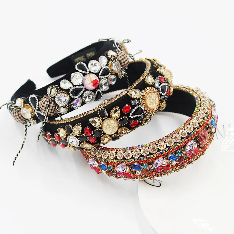 European and American Baroque headband fashion rhinestone gemstone color luxury and beautiful ladies prom gift hair accessories
European and American Baroque headband fashion rhinestone gemstone color luxury and beautiful ladies prom gift hair accessories
