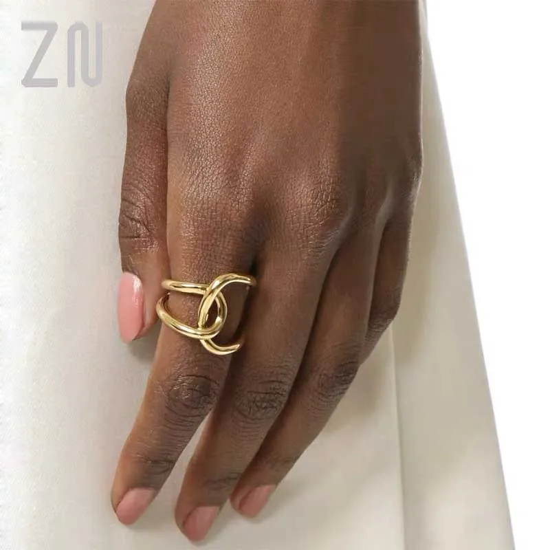 ZN Fashion Golden Metal Opening Rings for Women Jewelry Gifts Personality Geometric Cross Twist Minimalist Ring Accessories
ZN Fashion Golden Metal Opening Rings for Women Jewelry Gifts Personality Geometric Cross Twist Minimalist Ring Accessories