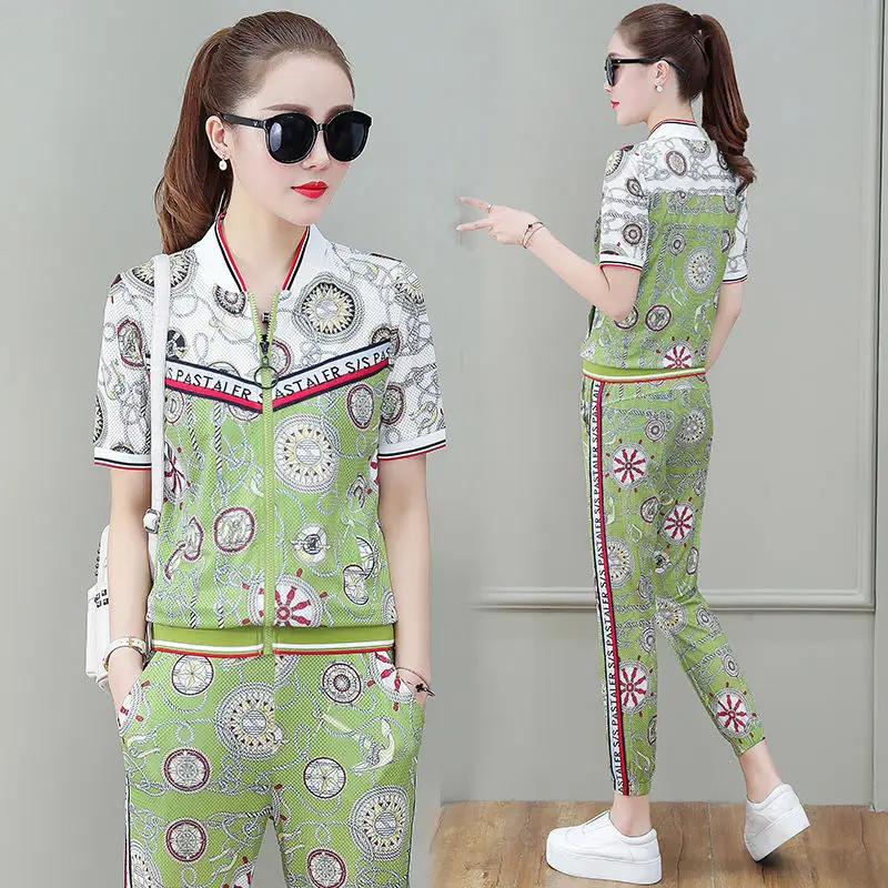 Ice silk sportswear set women's summer 2020 new fashion two-piece suit for self-cultivation and leisure
Ice silk sportswear set women's summer 2020 new fashion two-piece suit for self-cultivation and leisure
