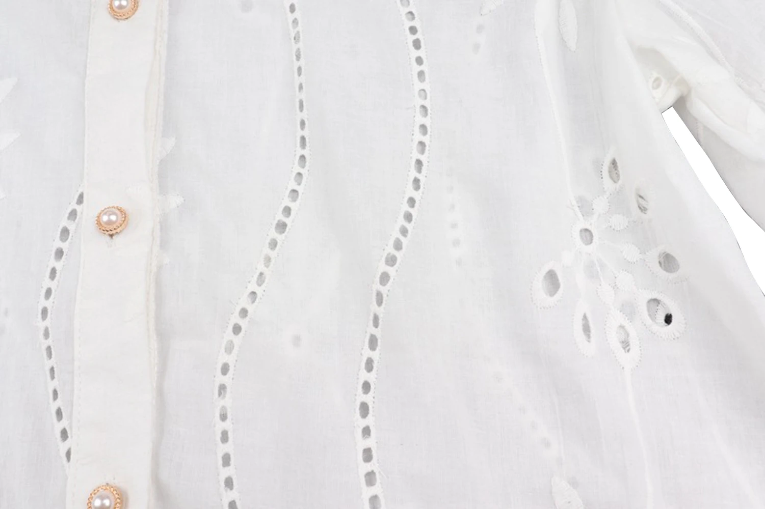 Womens Puff Sleeve Shirt Solid Color Flower Embroidery Lapel T-Shirt Button Loose Ladies Casual Shirt Spring Autumn Clothing
Womens Puff Sleeve Shirt Solid Color Flower Embroidery Lapel T-Shirt Button Loose Ladies Casual Shirt Spring Autumn Clothing