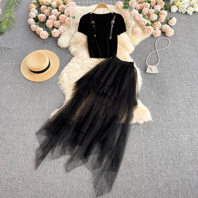 ZCWXM Women 2021 Summer Fashion Two Piece Suits Design Short Sleeve O Neck Short Tops+Irregular Mesh Long Skirt Black Set
ZCWXM Women 2021 Summer Fashion Two Piece Suits Design Short Sleeve O Neck Short Tops+Irregular Mesh Long Skirt Black Set