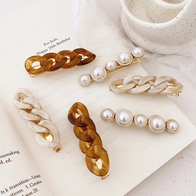 2Pcs Pearl Chain Hairclips for Women Girls Simple Punk Goth Long Barrettes Hairpins Handmade Korean Style Hair Accessories Gifts
2Pcs Pearl Chain Hairclips for Women Girls Simple Punk Goth Long Barrettes Hairpins Handmade Korean Style Hair Accessories Gifts