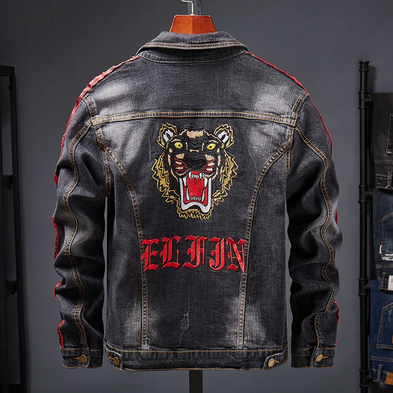 Hip Hop Men's Denim Jacket Cool Fashion Tiger Head Embroidered Streetwear Long Sleeve Windbreaker Cowboy Male Jeans Overcoat
Hip Hop Men's Denim Jacket Cool Fashion Tiger Head Embroidered Streetwear Long Sleeve Windbreaker Cowboy Male Jeans Overcoat