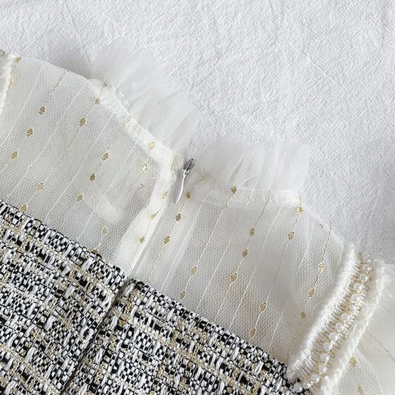 Flower Girls Dress Illusion Full Tulle Lace Sequined Crystal Pearls Embroidery Knee-Length Luxury Kids Party Princess Gown F293
Flower Girls Dress Illusion Full Tulle Lace Sequined Crystal Pearls Embroidery Knee-Length Luxury Kids Party Princess Gown F293