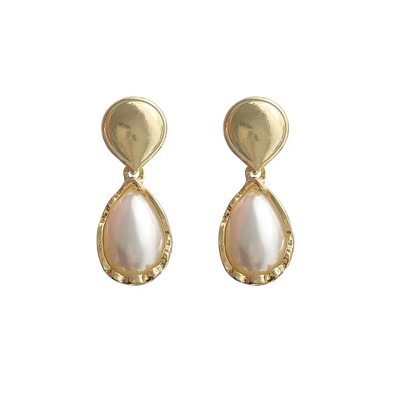 Metal Geometry Baroque Pearl S925 Needle Earrings Retro Fashion Simple Elegant Palace Style Earrings Girl Women Jewelry Gift 
Metal Geometry Baroque Pearl S925 Needle Earrings Retro Fashion Simple Elegant Palace Style Earrings Girl Women Jewelry Gift