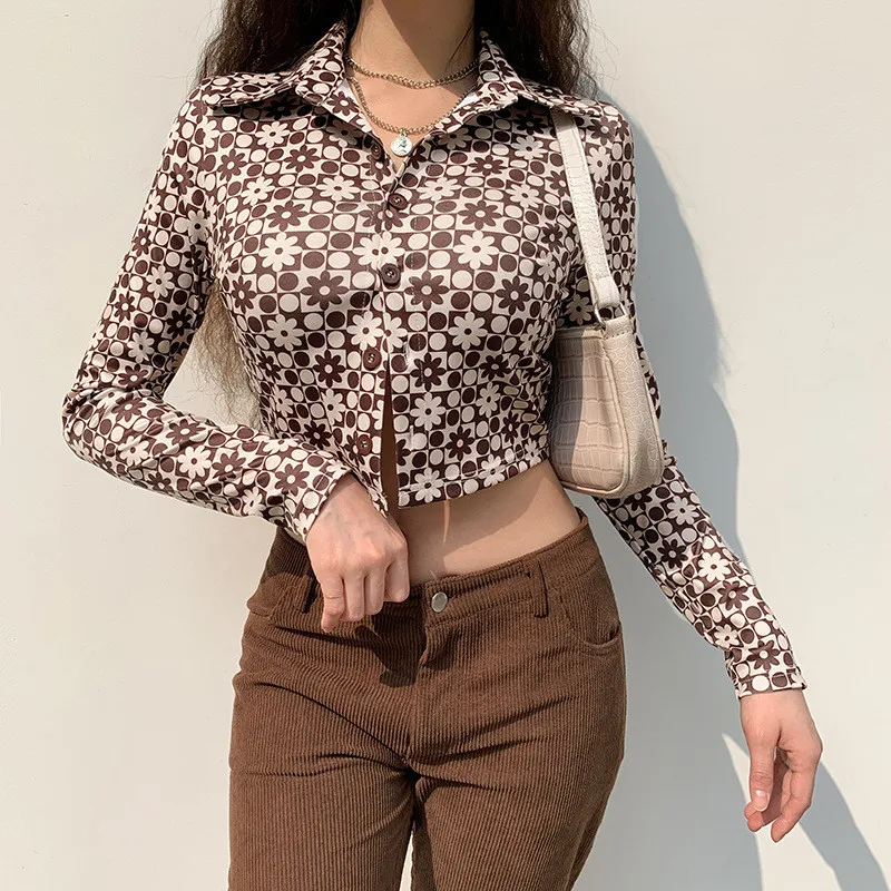 Summer Women Blouse 2021 Brown Black Long Sleeve Casual Sheath Ladies Shirts Fashion V Neck Vintage Print Crop Top
Summer Women Blouse 2021 Brown Black Long Sleeve Casual Sheath Ladies Shirts Fashion V Neck Vintage Print Crop Top