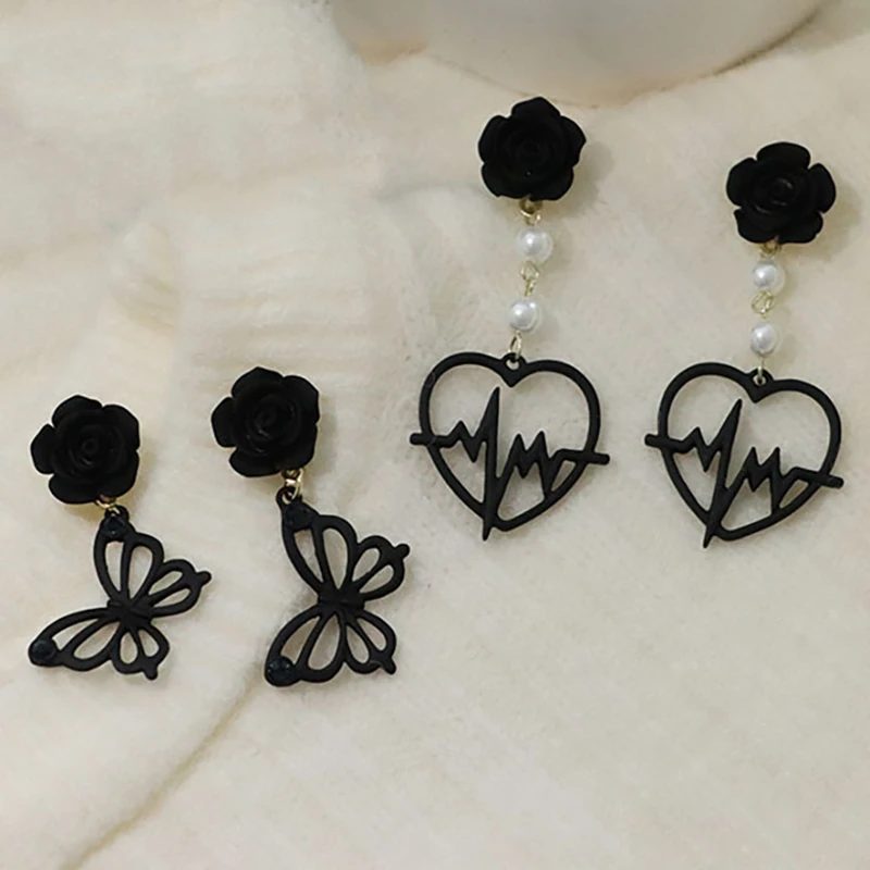 INS Punk Black Spice Heart Vintage Hollow Bow Rose Flower Earring for Women Heartbeat Jewelry Accessories Boucle Oreille Femme
INS Punk Black Spice Heart Vintage Hollow Bow Rose Flower Earring for Women Heartbeat Jewelry Accessories Boucle Oreille Femme