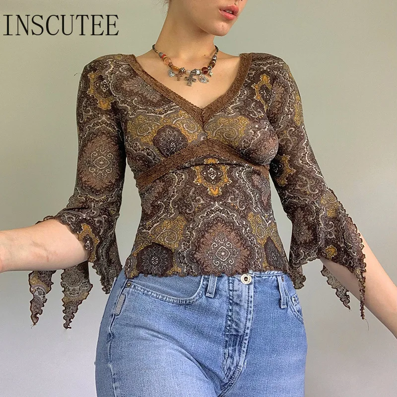 Inscutee Y2k Vintage Fairy Grunge T-shirt Women Streetwear Harajuku Aesthetic Printed Lace Patchwork Flare Sleeve Crop Tee Tops
Inscutee Y2k Vintage Fairy Grunge T-shirt Women Streetwear Harajuku Aesthetic Printed Lace Patchwork Flare Sleeve Crop Tee Tops