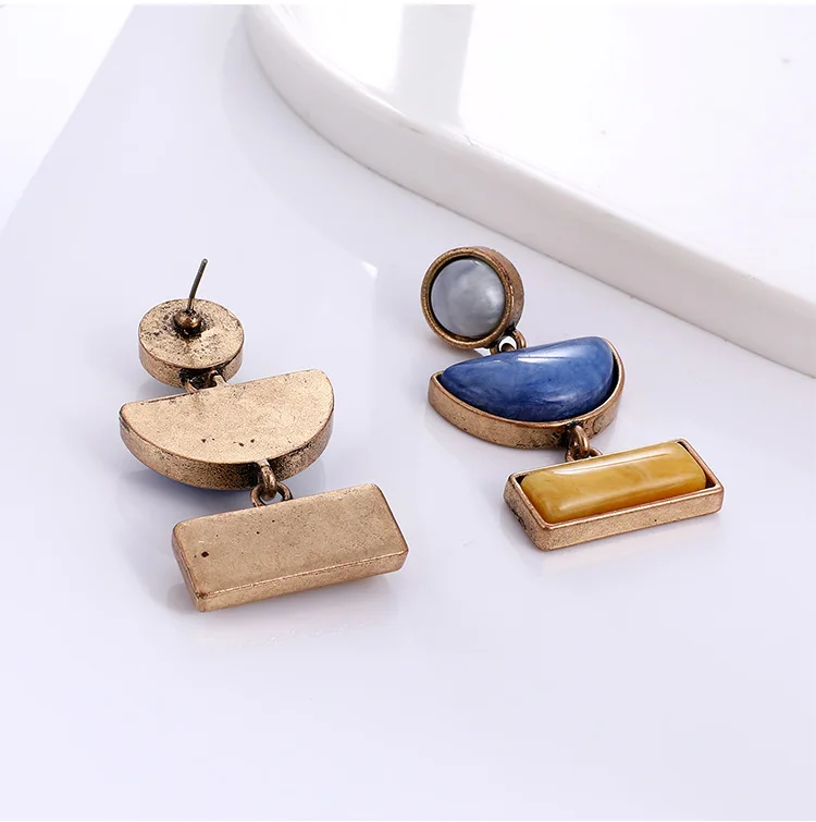 1pair Famous Brand Designer Exaggerated Geometric Earrings Korean Dainty Long Tassel Ear Dangle Drop Blue Earring Stud For Women
1pair Famous Brand Designer Exaggerated Geometric Earrings Korean Dainty Long Tassel Ear Dangle Drop Blue Earring Stud For Women