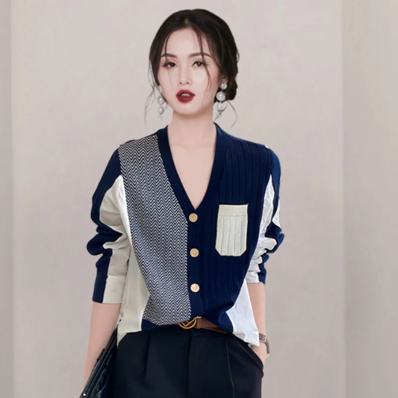 Autumn Women's Cloth V-Neck Loose Top Lazy European Style Casual Female Knitted Cardigan Sweater
Autumn Women's Cloth V-Neck Loose Top Lazy European Style Casual Female Knitted Cardigan Sweater