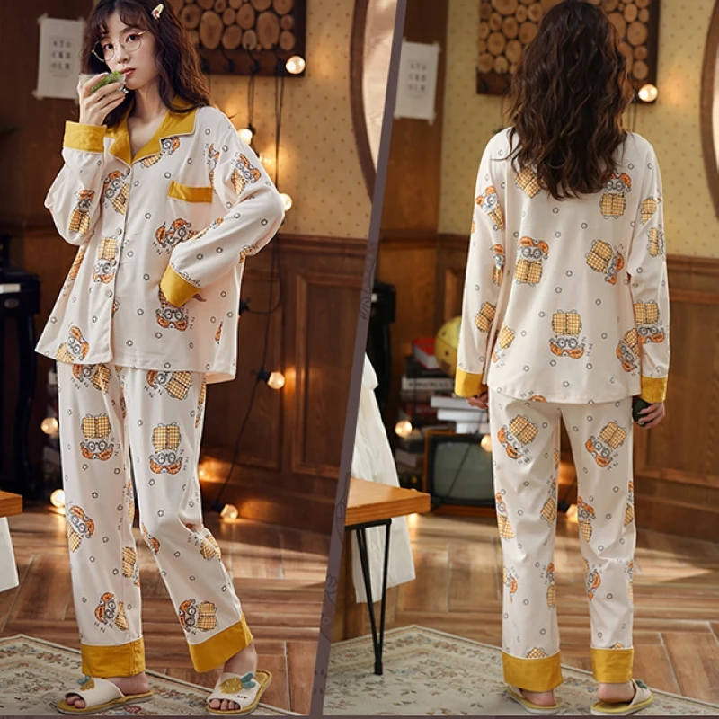 Pajamas women's autumn 2021 new long-sleeved knitted cotton cardigan lapel female student cute cartoon casual home service 
Pajamas women's autumn 2021 new long-sleeved knitted cotton cardigan lapel female student cute cartoon casual home service