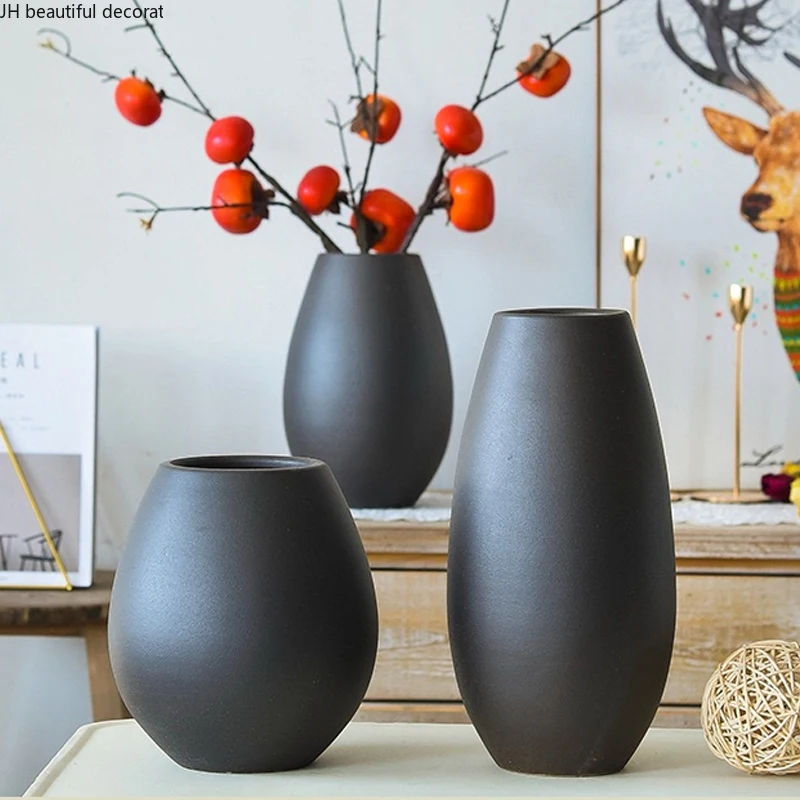 Nordic Living Room Decoration Flower Arrangement Dried Flower Simulation Flower Table Decoration Pure Black Simple Ceramic Vase
Nordic Living Room Decoration Flower Arrangement Dried Flower Simulation Flower Table Decoration Pure Black Simple Ceramic Vase