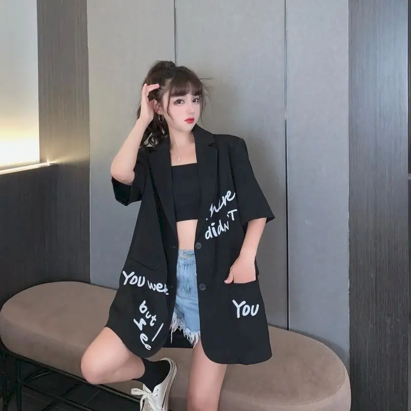 Graffiti Letters Print Short Sleeve Blazer Coat for Women 2021New Summer High Street Oversized Jacket Office Lady Womens Blazers
Graffiti Letters Print Short Sleeve Blazer Coat for Women 2021New Summer High Street Oversized Jacket Office Lady Womens Blazers