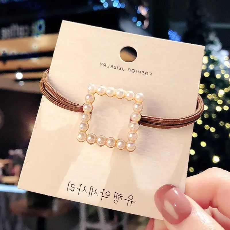 Simple Pearl Heart Shape Hair Rope Women Fashion Geometry Hair Ring Sweet Casual Girls Ponytail Ties Headwear Hair Accessories
Simple Pearl Heart Shape Hair Rope Women Fashion Geometry Hair Ring Sweet Casual Girls Ponytail Ties Headwear Hair Accessories