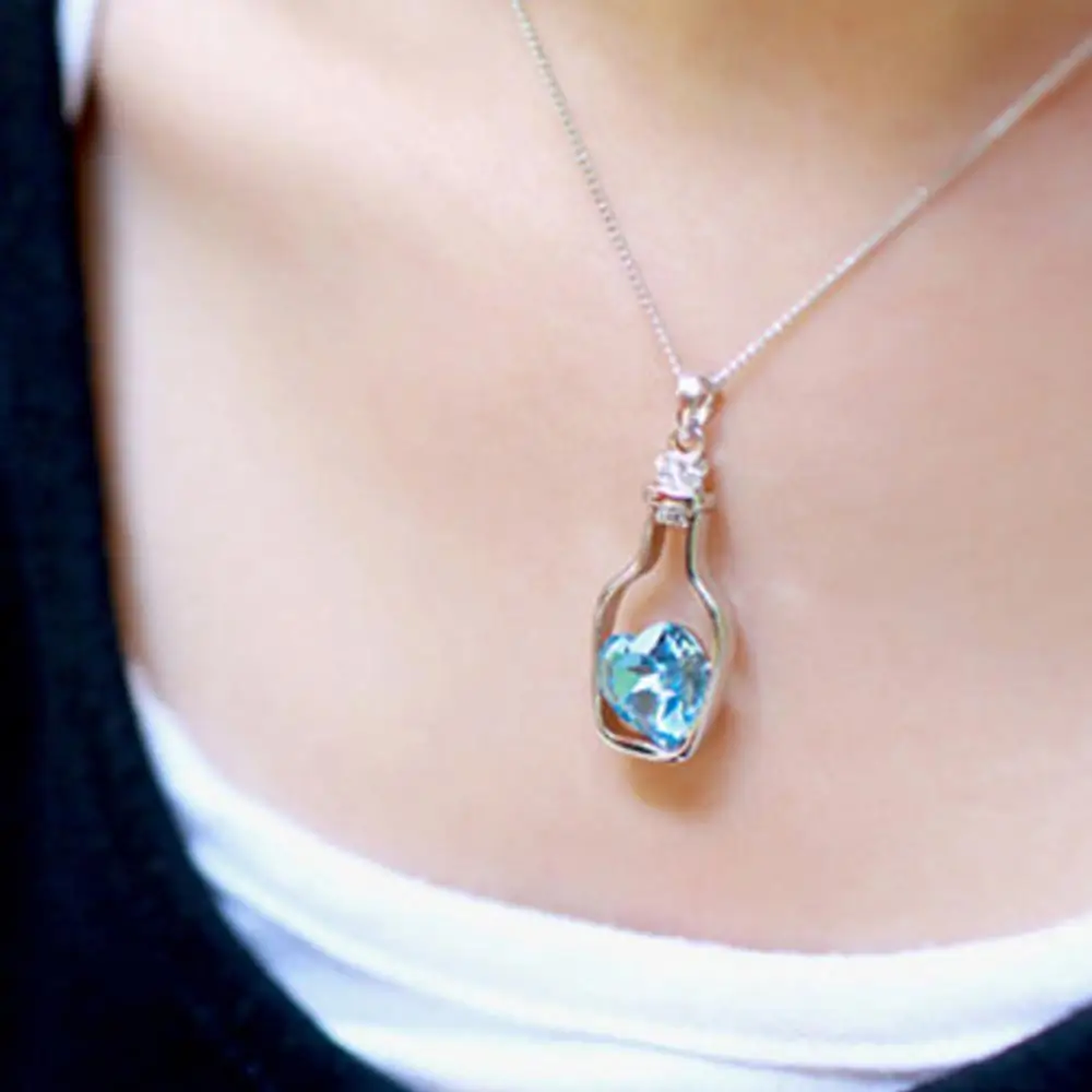 Women Fashion Drift Bottle Pendant Heart Rhinestone Inlaid Necklace Jewelry Gift Easy to match with your daily wear
Women Fashion Drift Bottle Pendant Heart Rhinestone Inlaid Necklace Jewelry Gift Easy to match with your daily wear