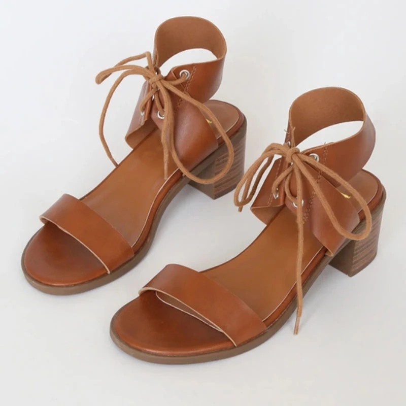 2021 Women Sandals Solid Ankle Strap Mid Heels Sandals Gladiator Open Toe Summer Shoes Ladies Leather Outdoor Shoes Female
2021 Women Sandals Solid Ankle Strap Mid Heels Sandals Gladiator Open Toe Summer Shoes Ladies Leather Outdoor Shoes Female