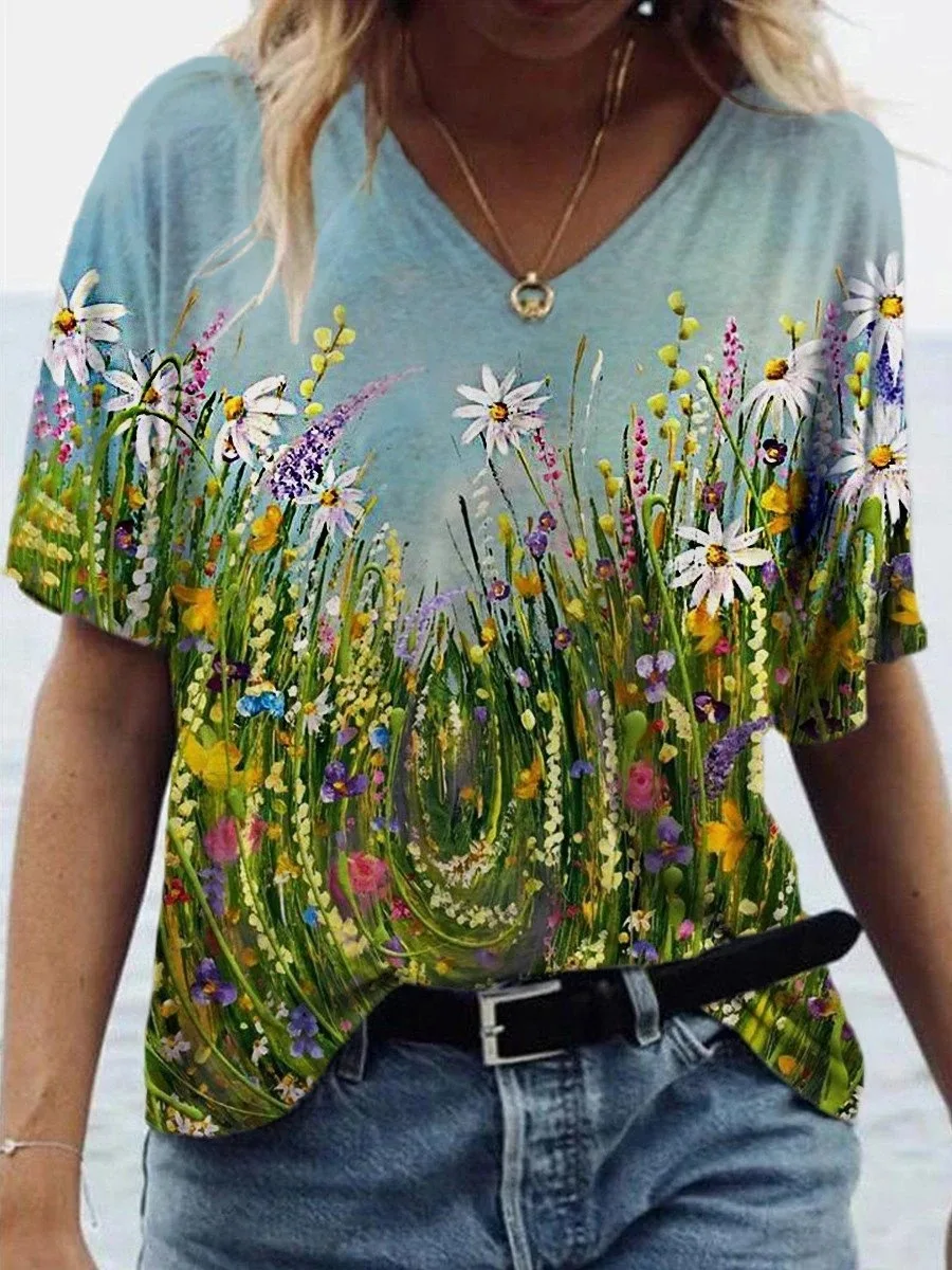 Summer New Oversized TopsCasual Short Sleeve V-Neck Loose Floral Print T Shirt Plus Size Ladies Tee Top Women Clothing S-5XL
Summer New Oversized TopsCasual Short Sleeve V-Neck Loose Floral Print T Shirt Plus Size Ladies Tee Top Women Clothing S-5XL