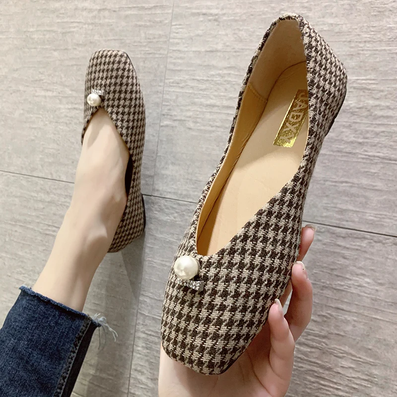 Women's stretch knit single shoes 2020 spring fashion breathable soft bottom wild flying woven women's shoes flat shoes W33-75
Women's stretch knit single shoes 2020 spring fashion breathable soft bottom wild flying woven women's shoes flat shoes W33-75