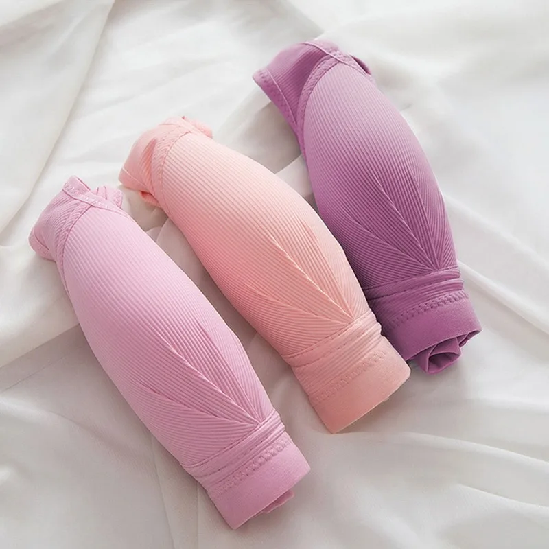 Lace Plus Size Bras For Women Lingerie Perspective floral unlined Bralette Sexy Large Bosom Bra Underwire brassiere Underwear BH 
Lace Plus Size Bras For Women Lingerie Perspective floral unlined Bralette Sexy Large Bosom Bra Underwire brassiere Underwear BH