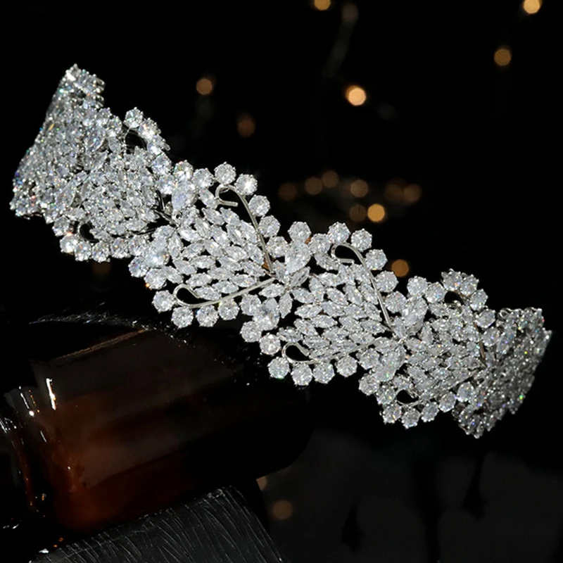 Romantic Universe Miss Crowns Tibetan Cubic Bridal Headwear Crystal Wedding Hair Accessories Women Hair Band Brides Crown Tiaras
Romantic Universe Miss Crowns Tibetan Cubic Bridal Headwear Crystal Wedding Hair Accessories Women Hair Band Brides Crown Tiaras