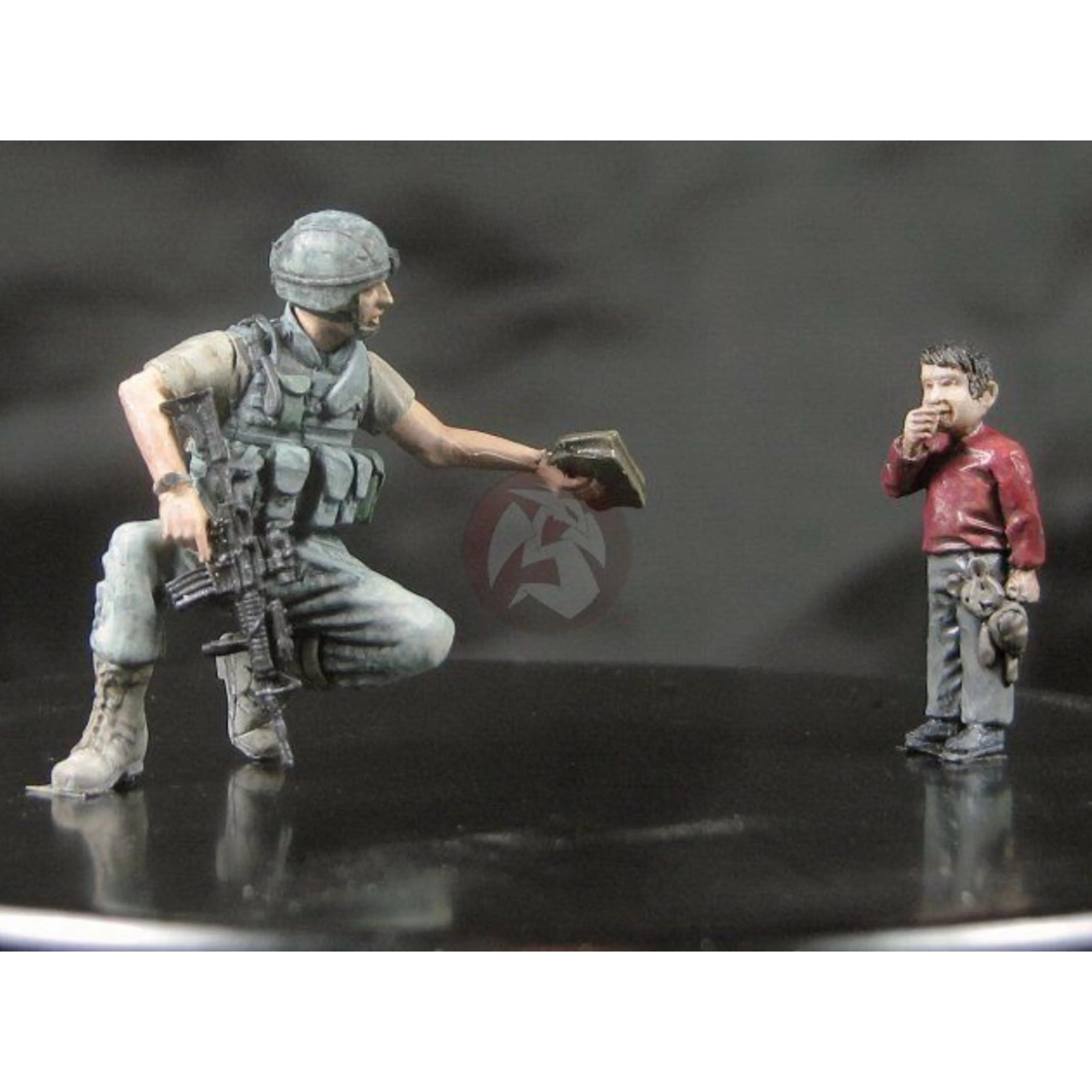 1/35 фигурка модели из смолы GK, военная тема, несобранный и Неокрашенный комплект
1/35 фигурка модели из смолы GK, военная тема, несобранный и Неокрашенный комплект